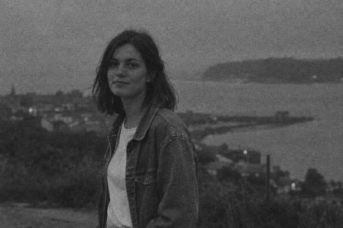 Delta 3200: Huge clumping grain and low contrast, a stock built to be pushed in the dark.